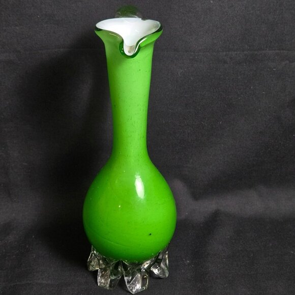 Vintage Green Art Glass Pitcher Ewer 8" Hand Blown Clear Handle Feet Mid Century - Picture 2 of 14